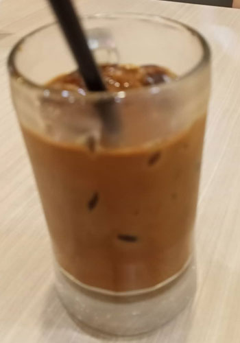 iced milk coffee