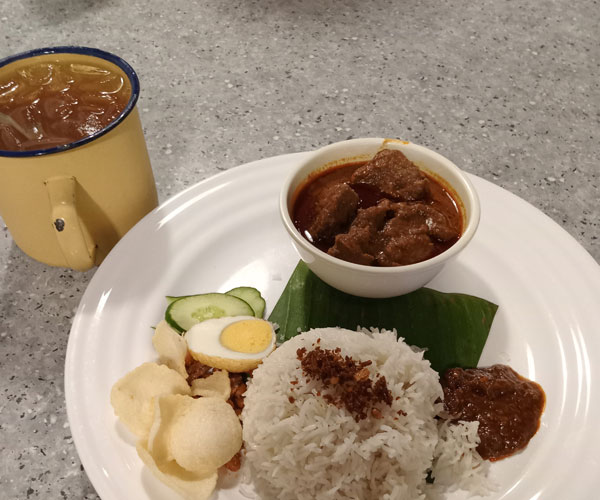 Nasi Lemak Beef Rendang and Lemon Grass Jumbo drink